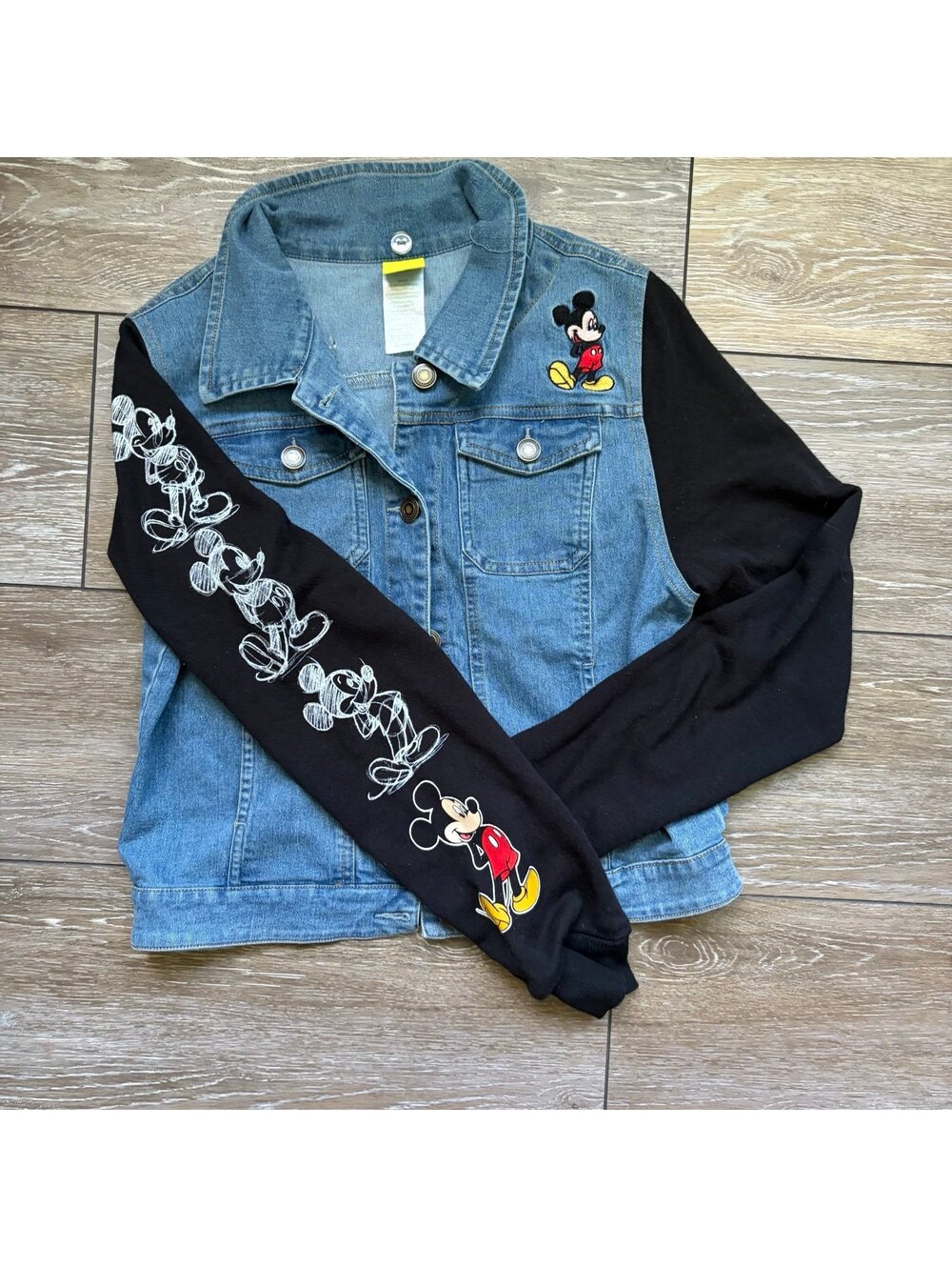 Disney Mickey Mouse Denim Jacket Black Sleeves Embroidered Jerry Leigh Size M